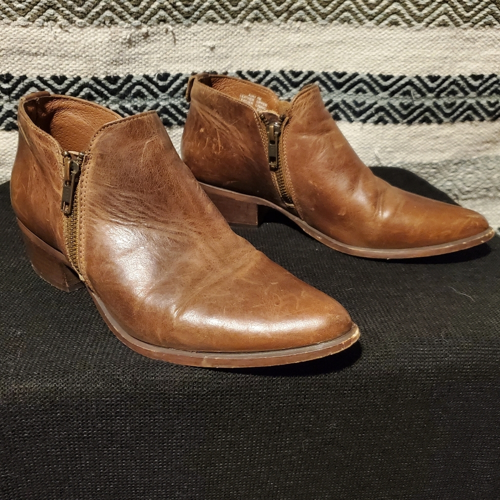 Steve Madden shoes, size 7